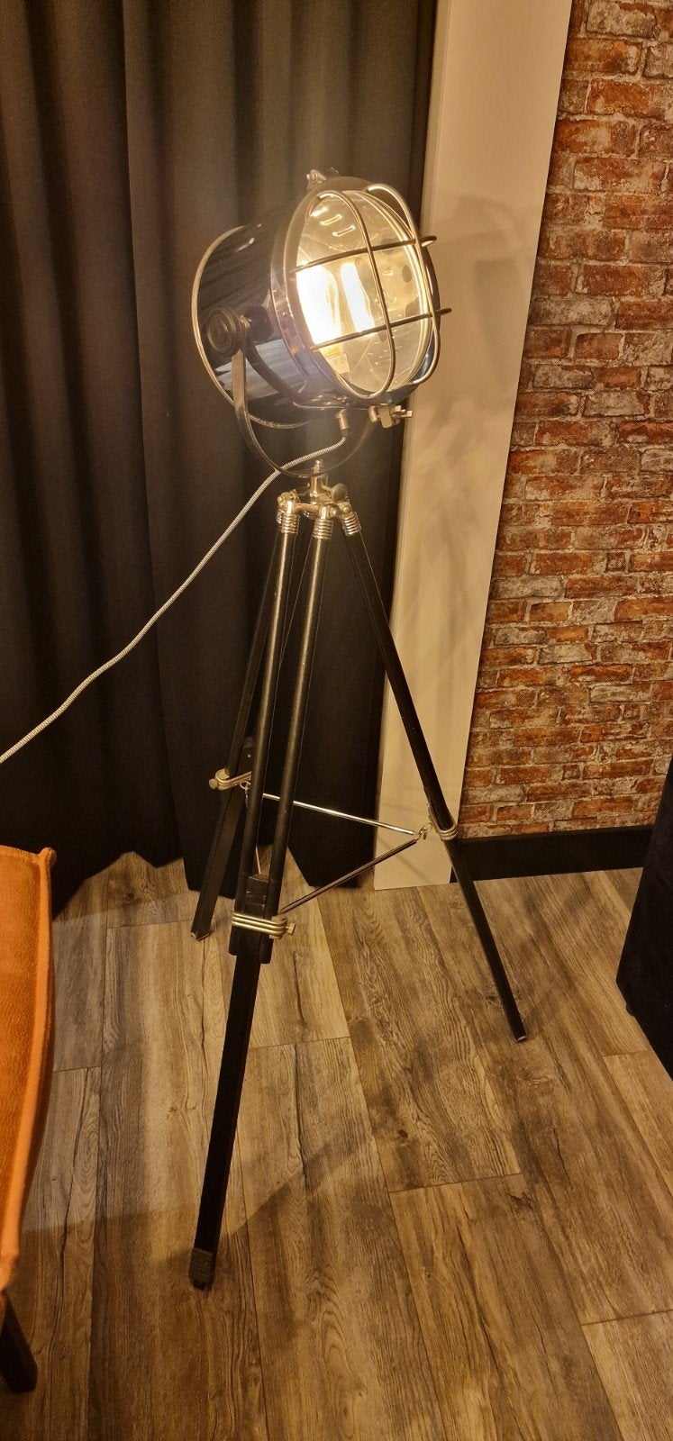 Industriële Vloerlamp met Statief - Studio Spotlight Stijl, Ophalen, Zo goed als nieuw, Metaal, 150 tot 200 cm
