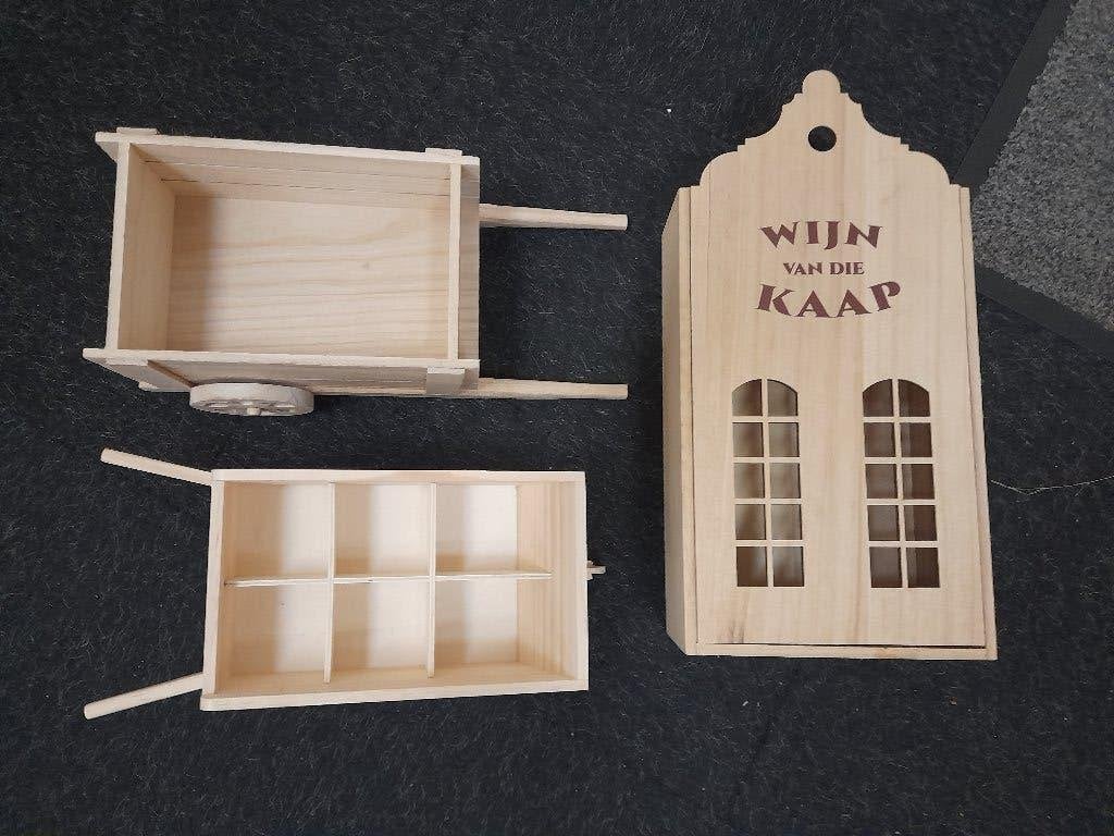 sinterklaas houten kadoverpakkingen bier wijn kaas etc., Ophalen