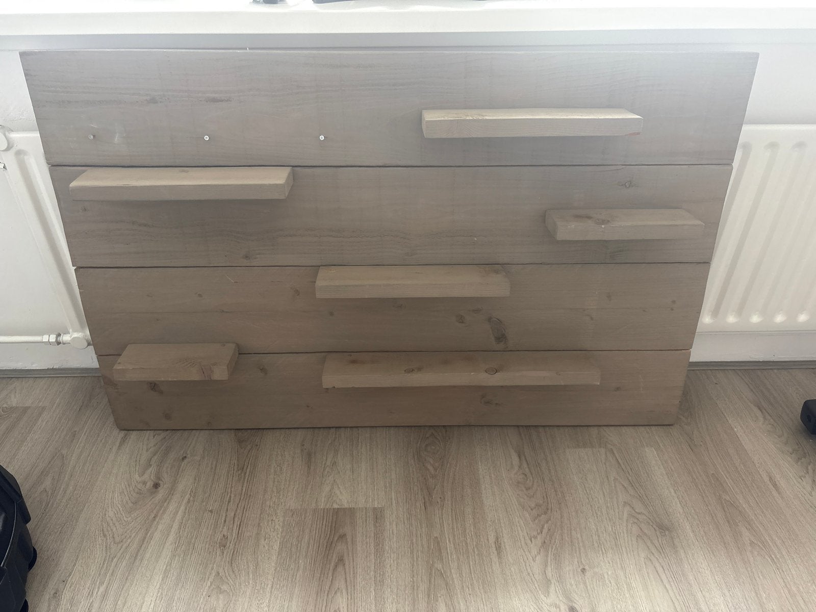 Houten wanddecoratie met planken, Ophalen of Verzenden, Gebruikt