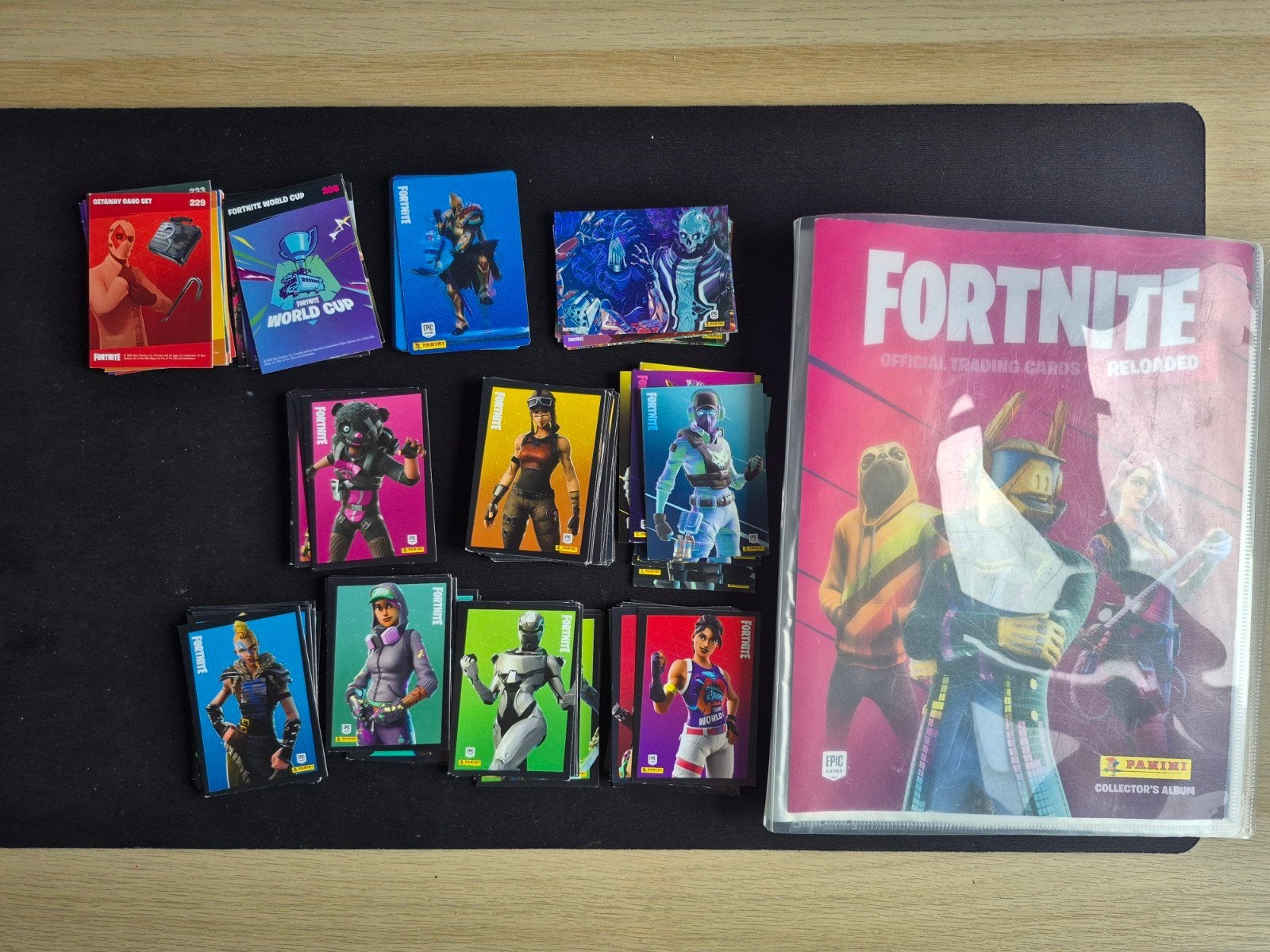 Fortnite panini reloaded 2020 kaarten en album - 154 stuks, Verzamelen, Ophalen of Verzenden, Auto's