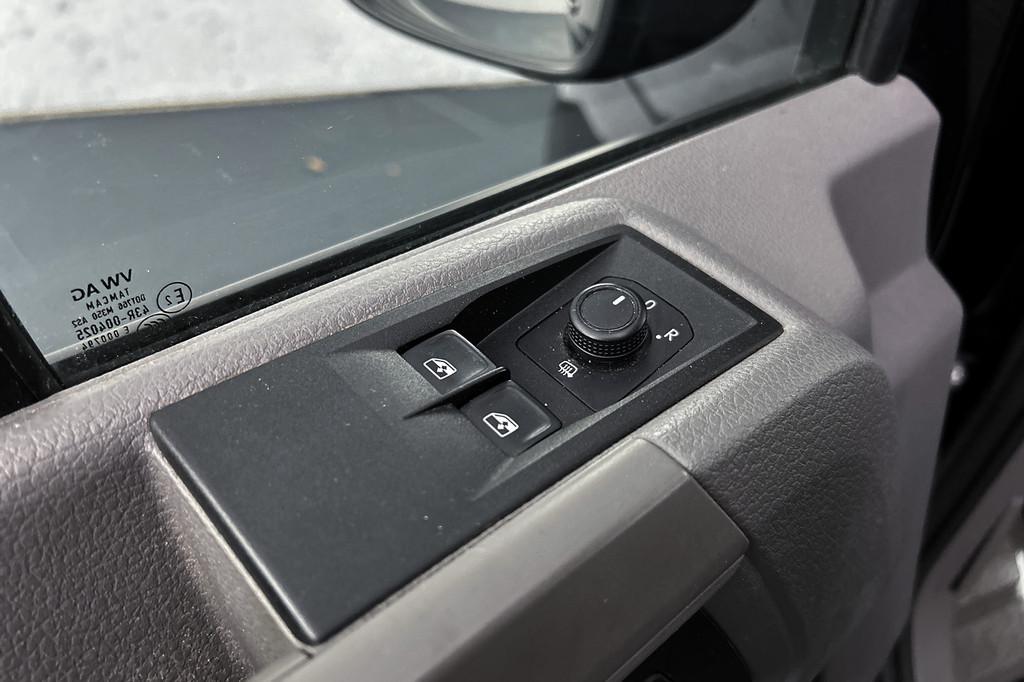 Volkswagen Crafter 35 2.0 TDI L3H3 Highline | Trekhaak | LED, Auto's, Adaptive Cruise Control, Stof, Gebruikt, Euro 6