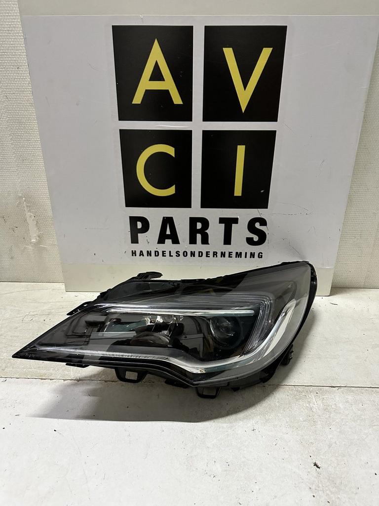 Koplamp opel  Astra K H7 Halogeen Led  39047198 origineel, Gebruikt, -, -, Opel
