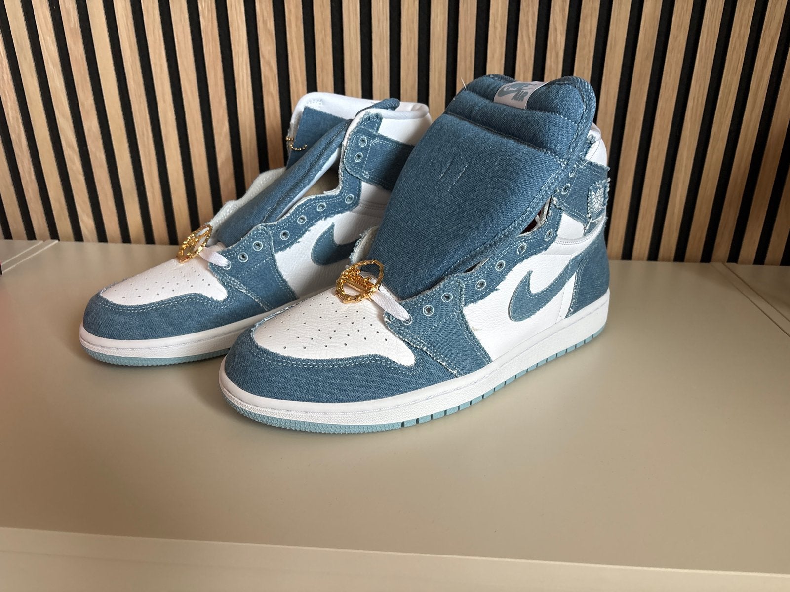 Nike Air Jordan 1 Retro High OG WMNS Denim - 12 US, Ophalen, Nieuw, Blauw, Sneakers of Gympen