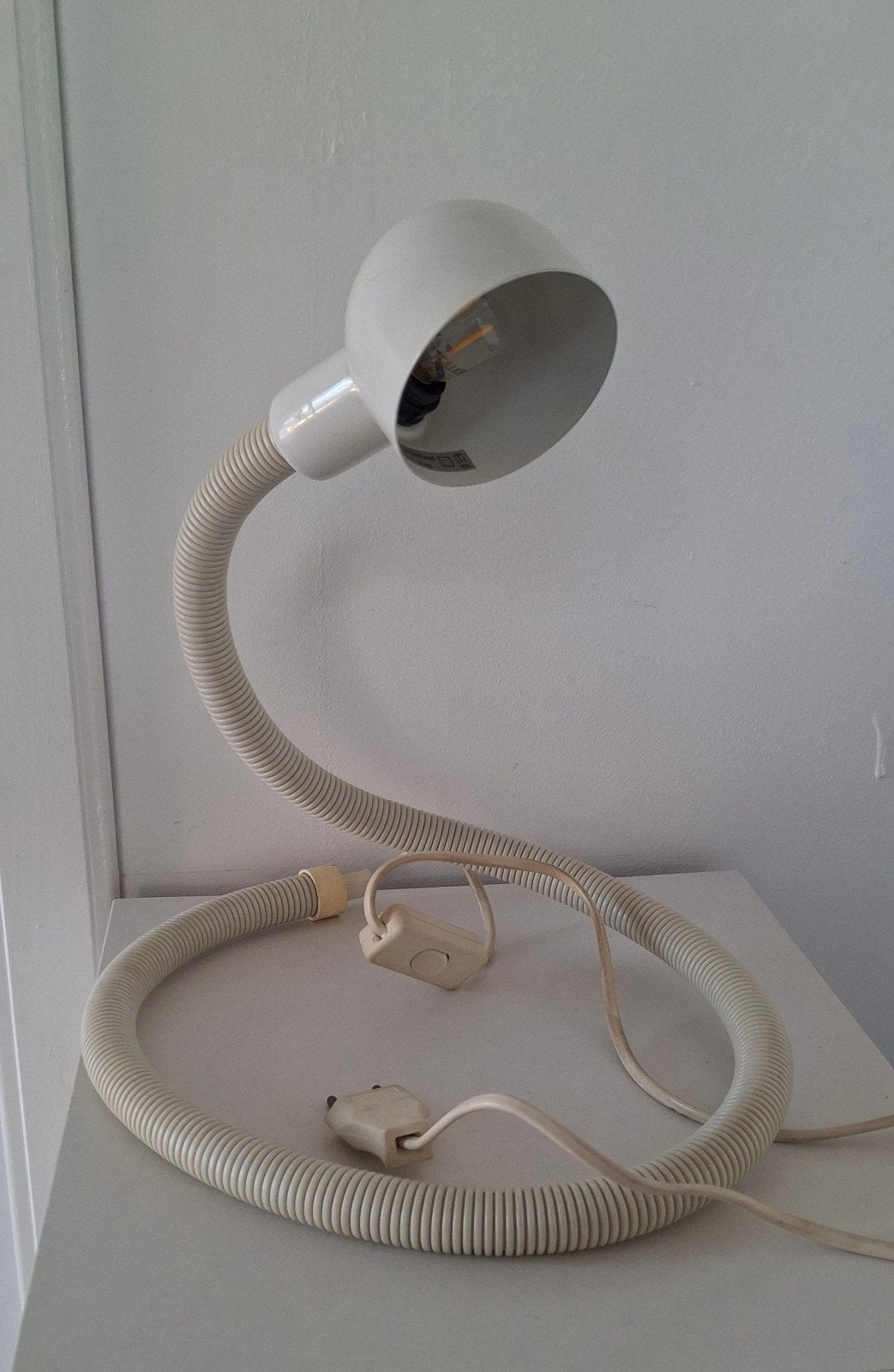 Witte vintage 'slangenlamp' of 'cobra'. DL lampen Holland., Ophalen of Verzenden