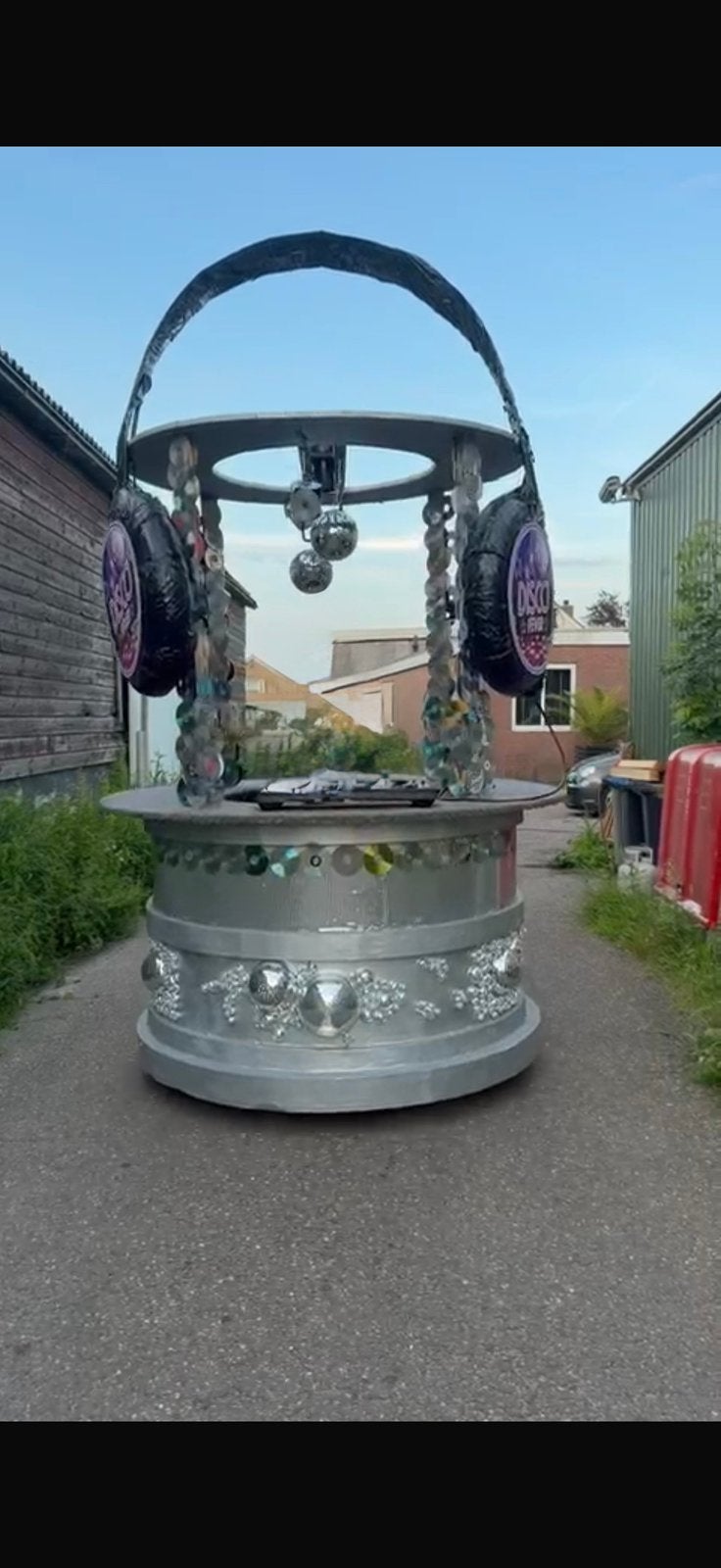 Carnaval optocht rijdende dj booth, Ophalen, Zo goed als nieuw, Carnaval