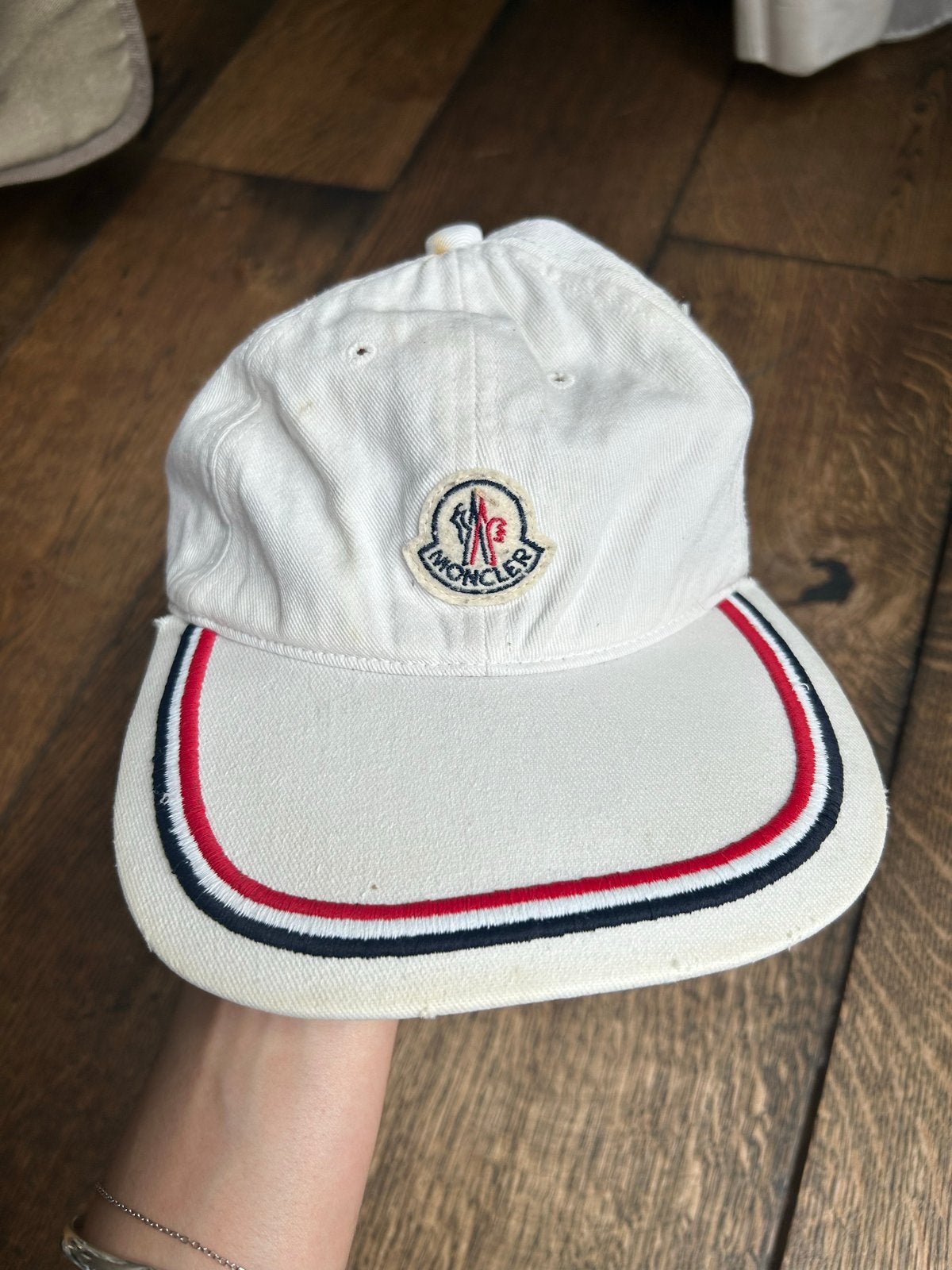 Authentieke Moncler Baseball Pet - Gebruikssporen, Verzenden, Gedragen, One size fits all, Pet