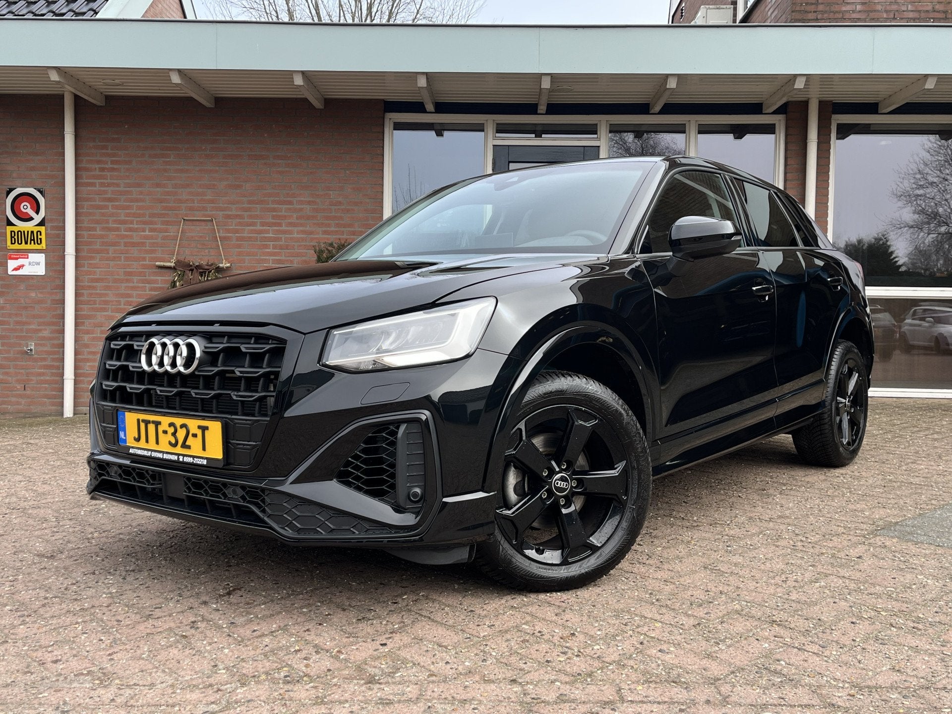 Audi Q2 35 TFSI S Edition | Stoelverwarming | Adapt. Cruise, 4 cilinders, 150 pk, Zwart, Leder