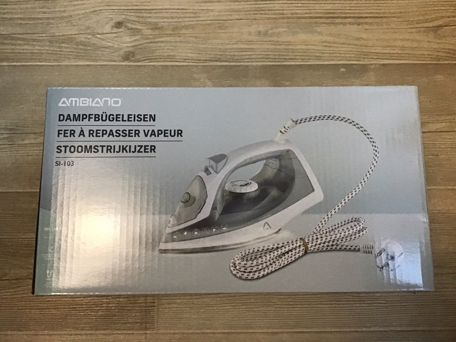 Ambiano Stoomstrijkijzer SI-103 - Nieuw in doos, Ophalen, Nieuw, Strijkijzer met snoer