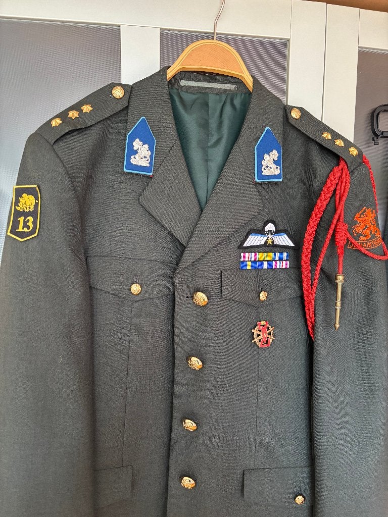 DT2000 jas & broek Huzaren Prinses Catharina-Amalia, Verzenden, Landmacht, Nederland, Kleding of Schoenen
