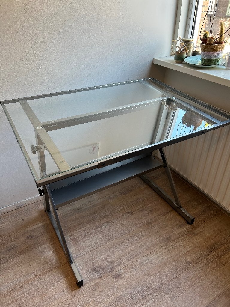 Verstelbare glazen tekentafel, Doe-het-zelf en Verbouw, Tekentafels, Ophalen, Gebruikt, Minder dan 130 cm