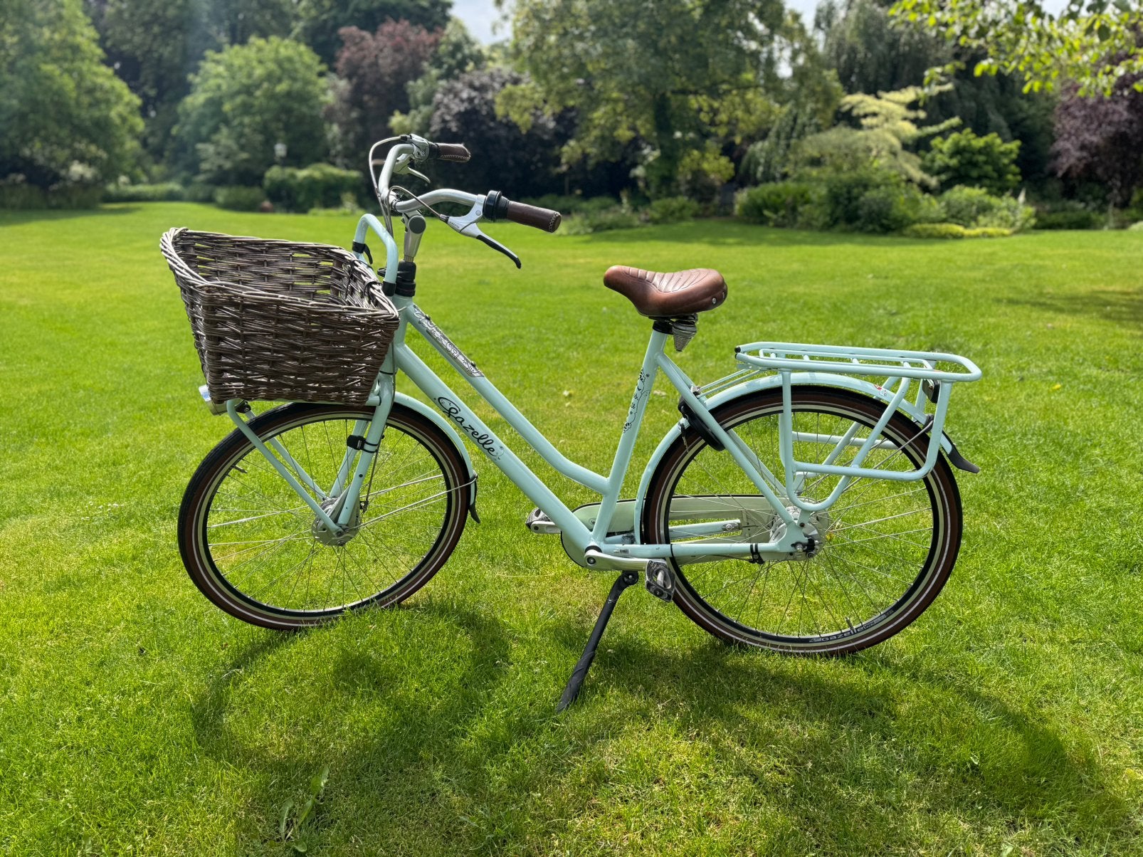 Mooie Gazelle Miss Grace fiets met rieten mand., Ophalen, Zo goed als nieuw, Gazelle