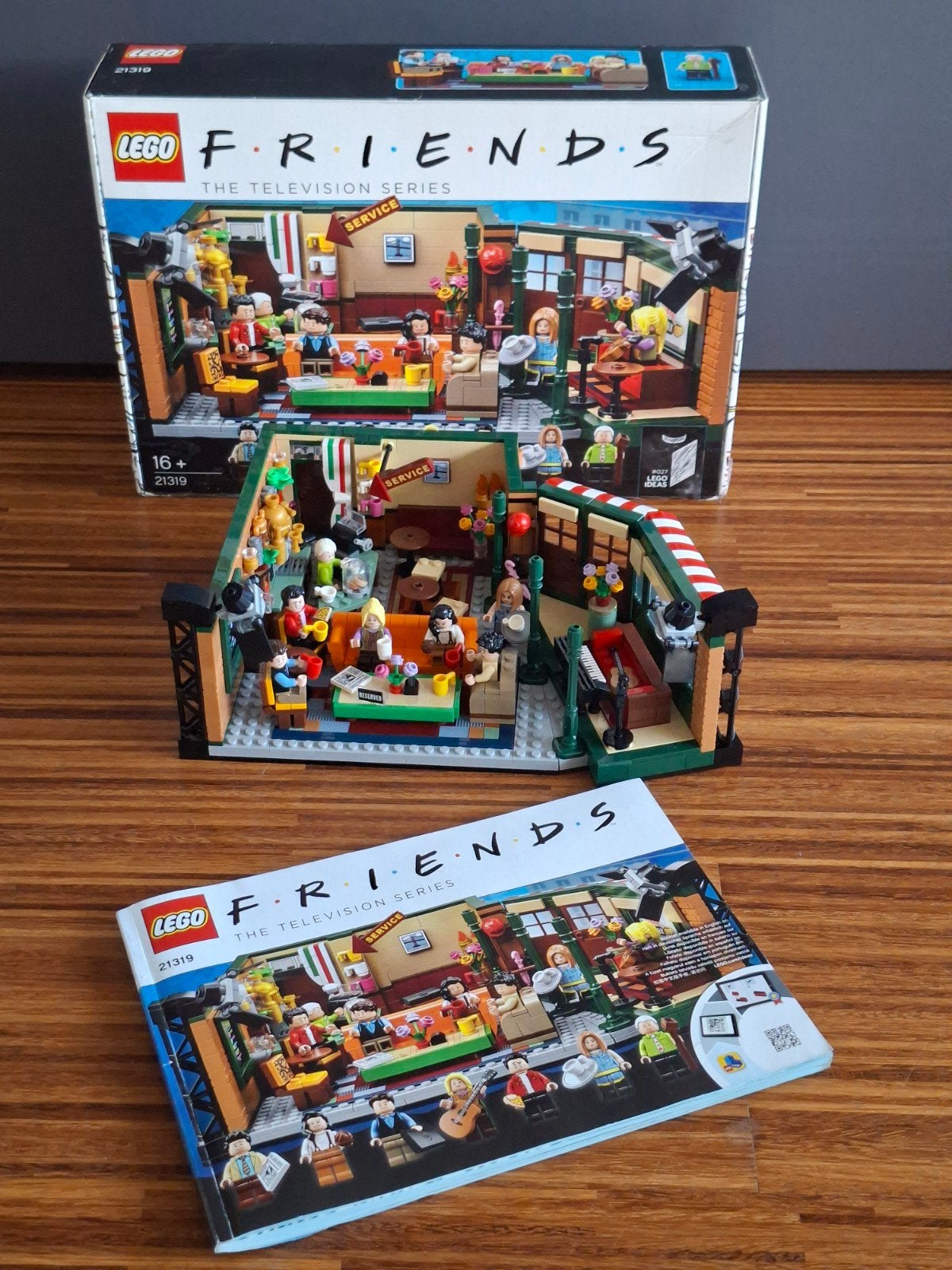 LEGO Ideas 21319 Friends Central Perk (compleet), Ophalen of Verzenden, Zo goed als nieuw