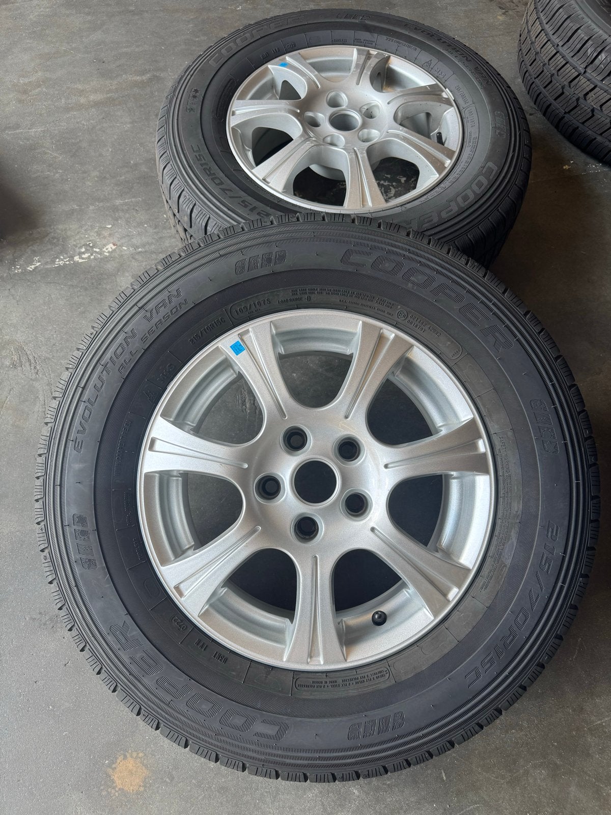 2 caravan velgen met banden van een Tabbert (215/70R15C), Caravans en Kamperen, Ophalen, Gebruikt