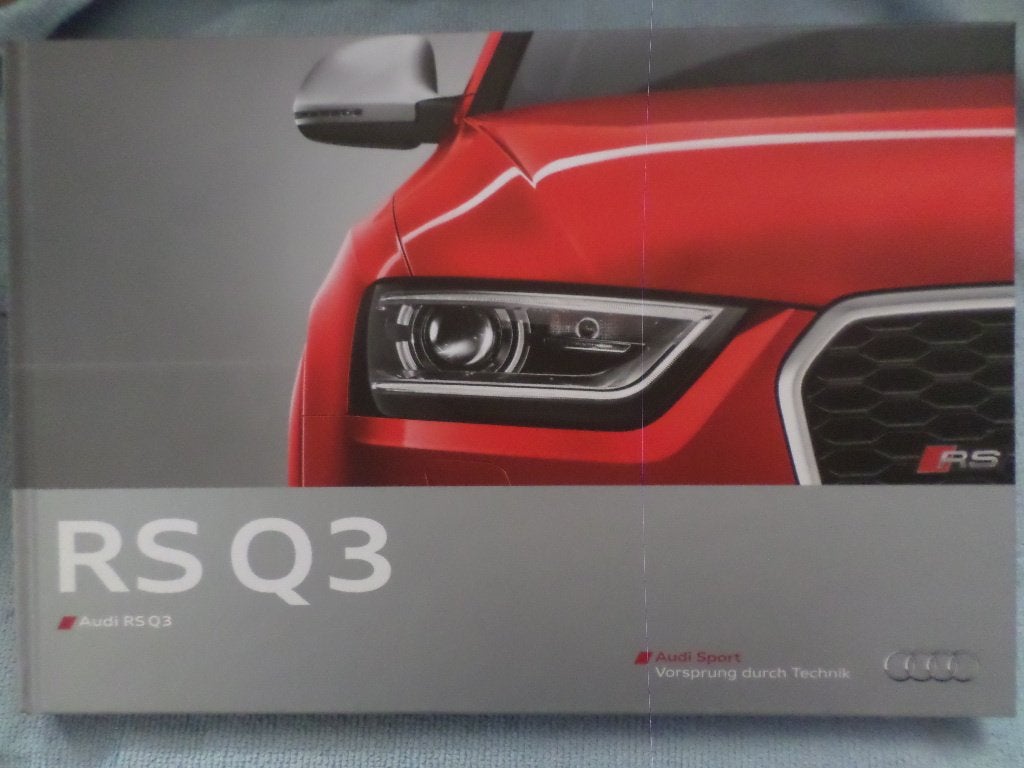Audi RS Q3 Boek, Ophalen of Verzenden, Zo goed als nieuw, Audi