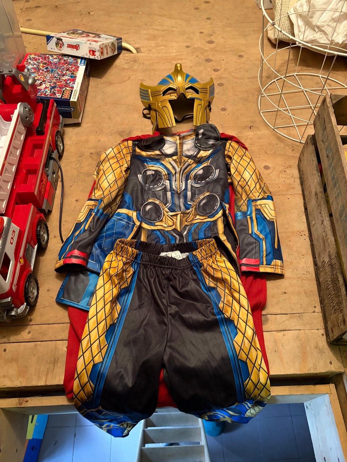 Thor verkleedpak Marvel Disney - Maat 128 met masker, Ophalen of Verzenden, Gebruikt, 122 t/m 128, Jongen