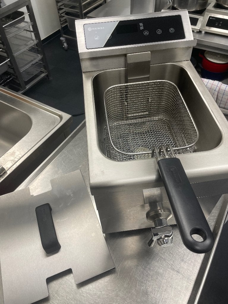 HENDI Inductie friteuse 8L Kitchen Line – zo goed als nieuw, 4 liter of meer, Ophalen, Zo goed als nieuw