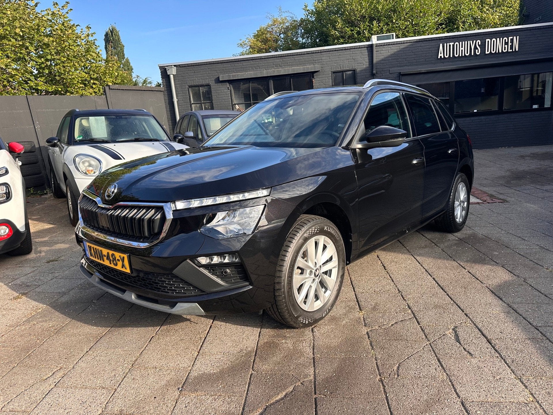 Skoda Kamiq Skoda Kamiq 1.0 TSI 116pk DSG Automaat | 2025 |, Auto's, Dealer onderhouden, Gebruikt, Zwart, Zwart