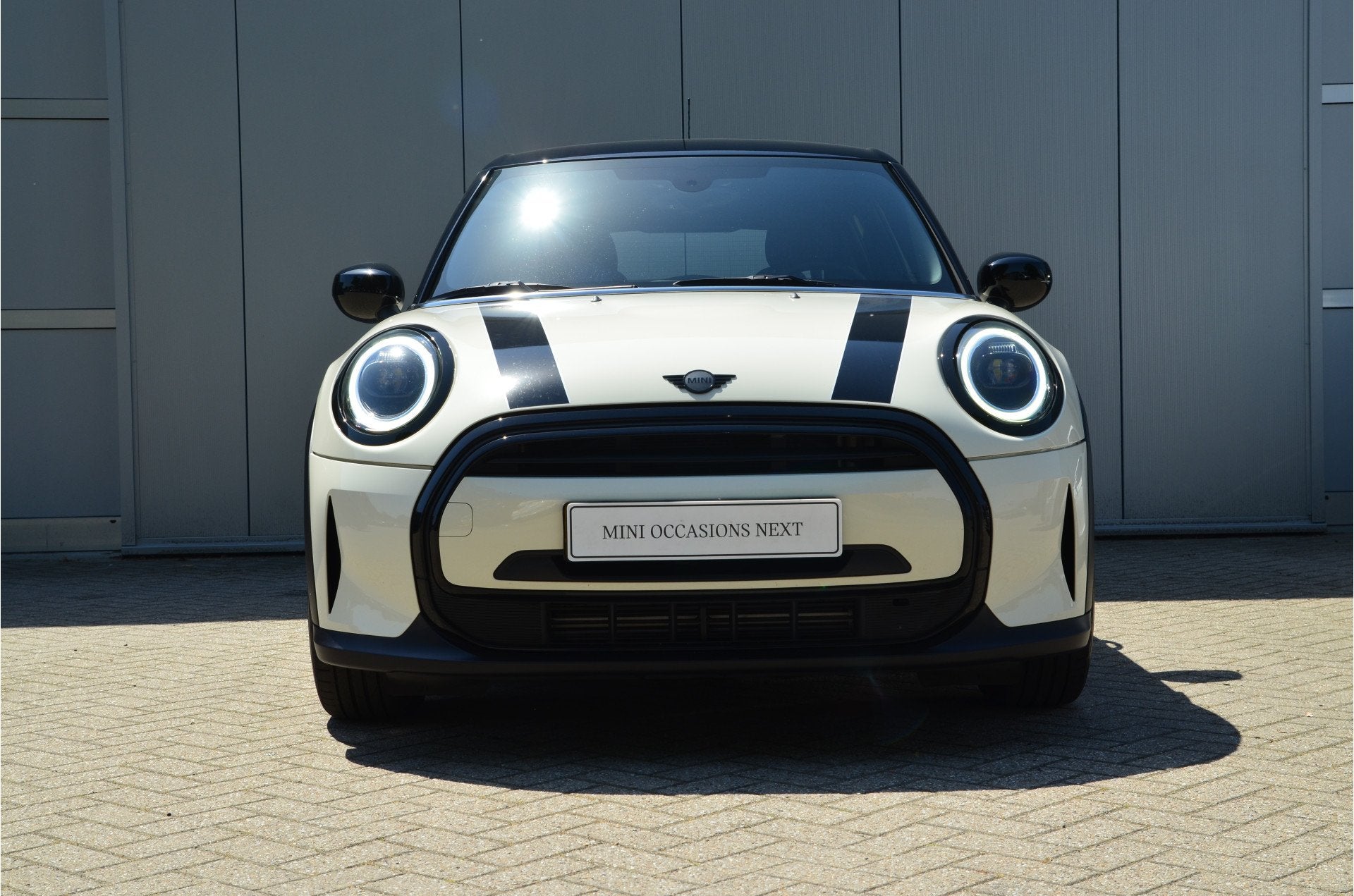 MINI Hatchback Cooper Classic / Sportstoelen / LED / 16" LM, 136 pk, Gebruikt, Met garantie (alle), Leder en Stof