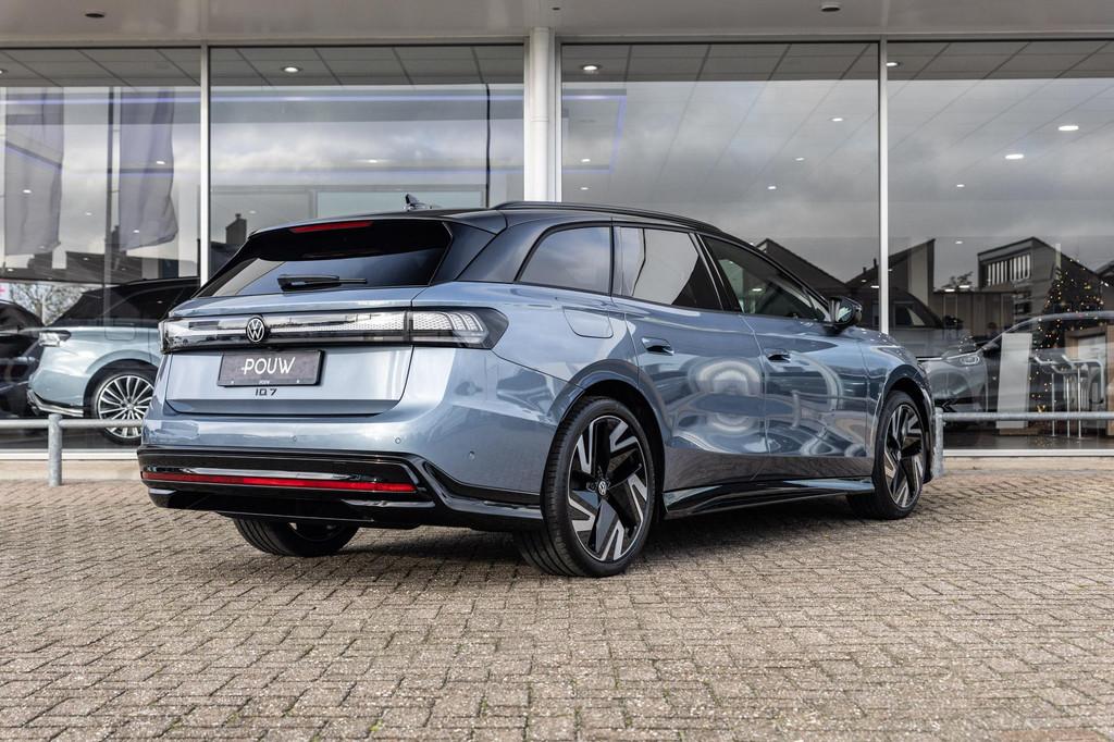 Volkswagen ID.7 Tourer 286pk Pro Limited Edition 77 kWh | In, Auto's, Automaat, 12 maanden, Achterwielaandrijving, Zwart