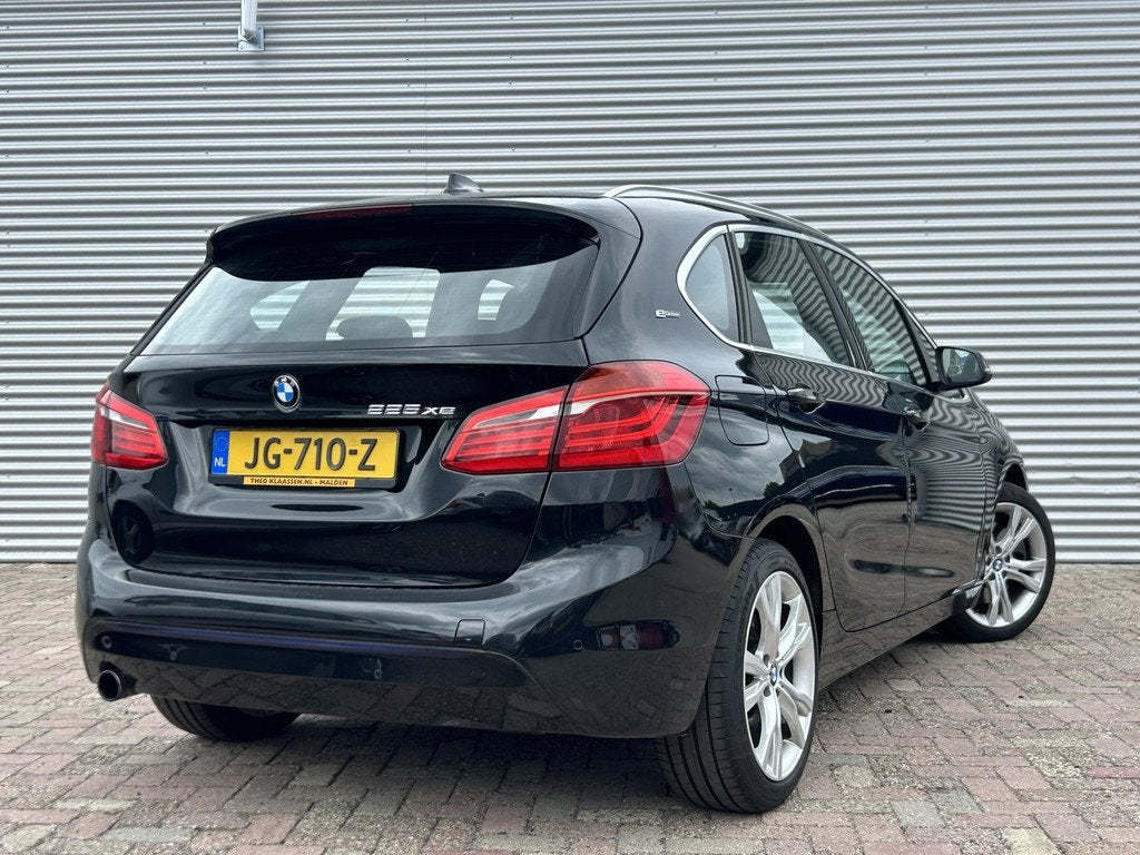 BMW 2 Serie Active Tourer 225xe Sport | Nieuw Binnen! | Spor, Auto's, BMW, Stof, Gebruikt, Zwart, Origineel Nederlands