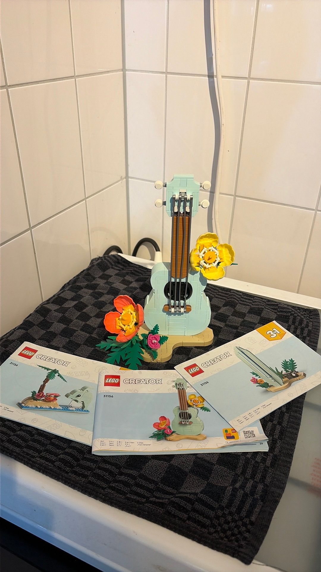 Lego 31156 tropische ukelele, Ophalen of Verzenden, Zo goed als nieuw