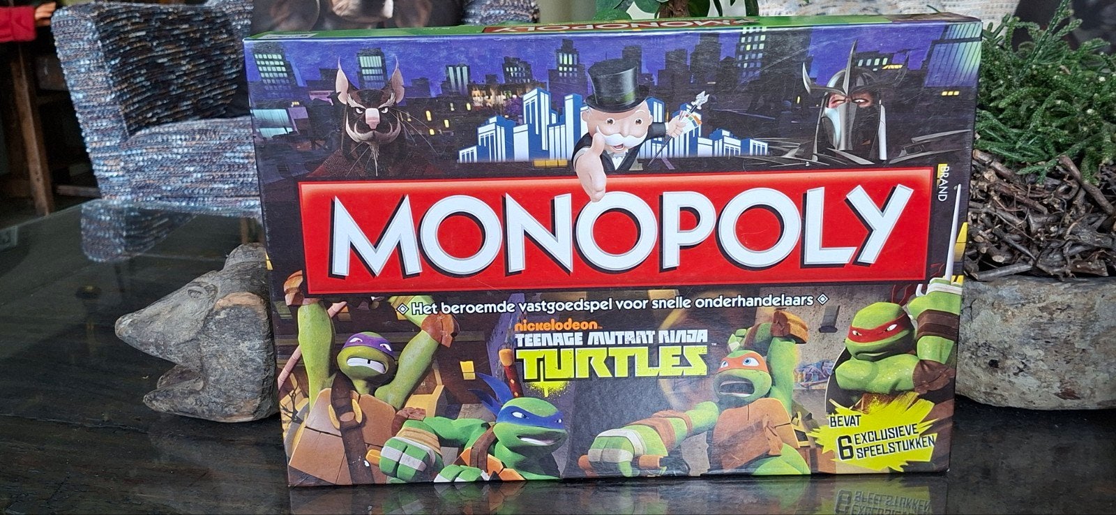 Teenage Mutant Ninja Turtles Monopoly, Drie of vier spelers, Ophalen of Verzenden, Zo goed als nieuw
