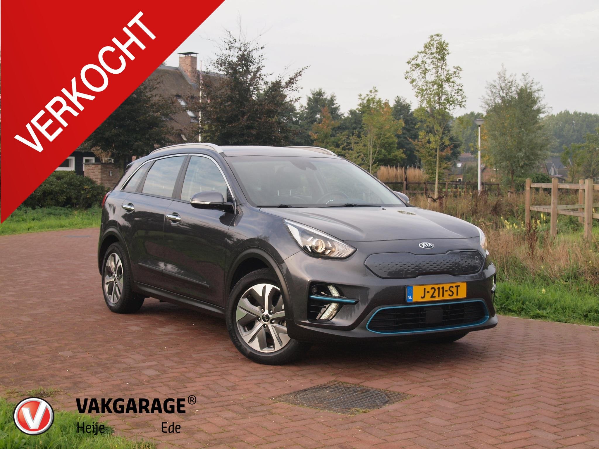 Kia e-Niro DynamicLine 64 kWh | SOH 100% | Fase 3 | Camera |, Dealer onderhouden, Gebruikt, 1712 kg, Leder en Stof