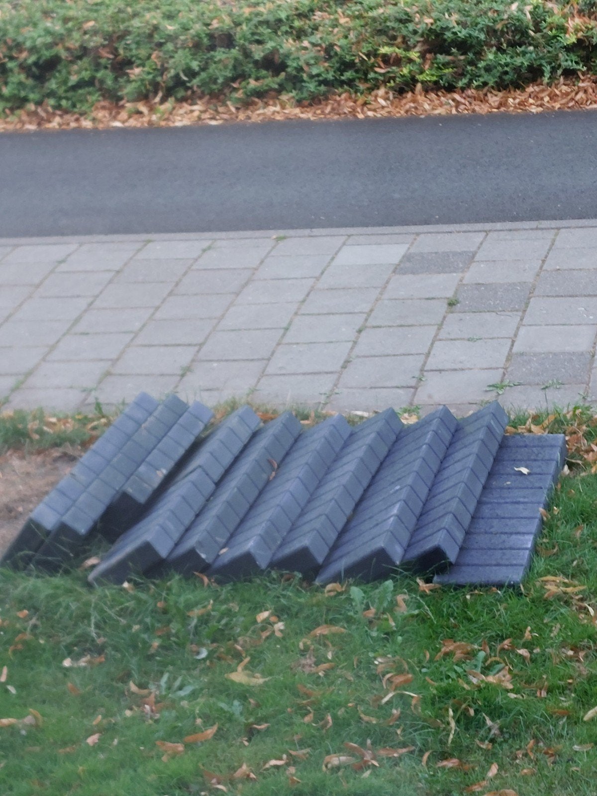 Wie wilt deze mooie randen., Tuin en Terras, Ophalen, Zo goed als nieuw, Beton