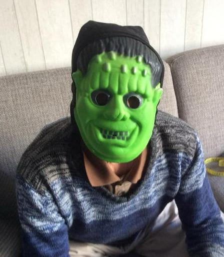 Petjes. en Maskers.     Nieuw., Carnaval, Verzenden, Nieuw, Overige maten