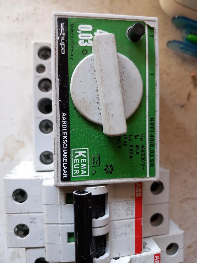 Aardlekschakelaar Schupa en ABB automaten, Ophalen of Verzenden, Gebruikt, Schakelaar