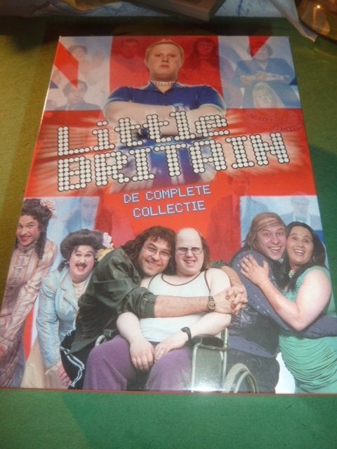 Little Britain box Serie 1, 2, 3 plus Abroad +Live Ned subs, Cd's en Dvd's, Dvd's | Tv en Series, Engels, Verzenden, Alle leeftijden