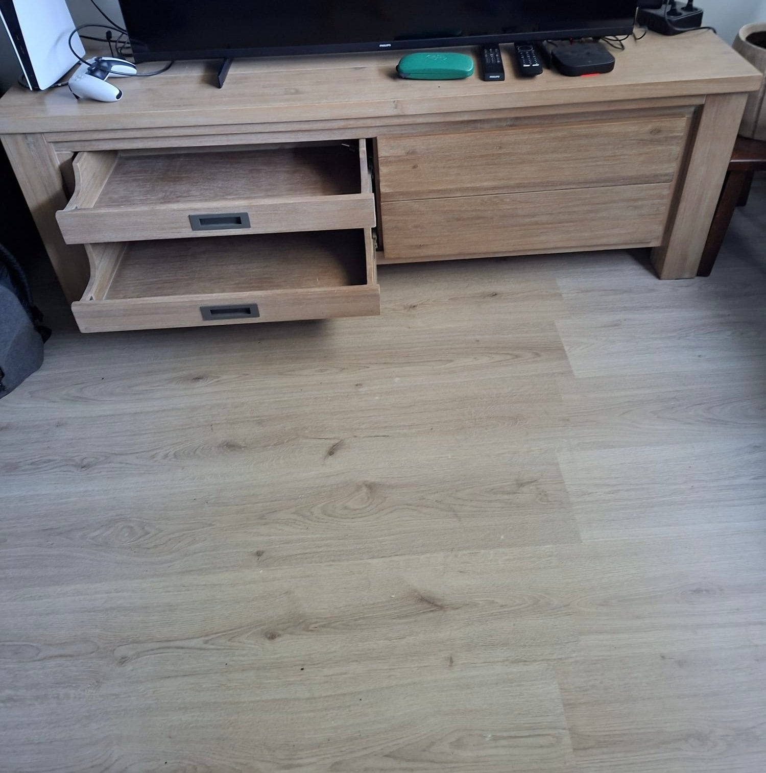 TV meubel, Ophalen