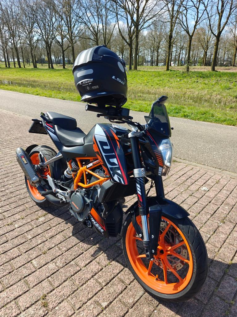 KTM Duke 390 2014 - Goed onderhouden, veel nieuwe onderdelen, Motoren, Naked bike