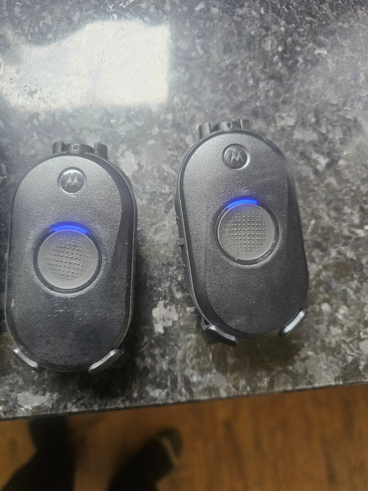 Motorola Oplaadstation met 2 Portofoons - Compleet Set, Telecommunicatie, Ophalen of Verzenden