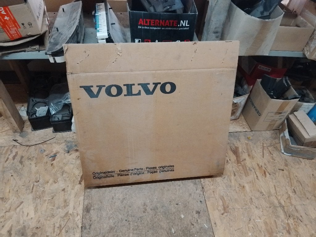 Volvo D24 radiator D24 D24T D24TIC automaat ZF4HP22. NOS., Onbekend, Nieuw, Ophalen of Verzenden, Volvo