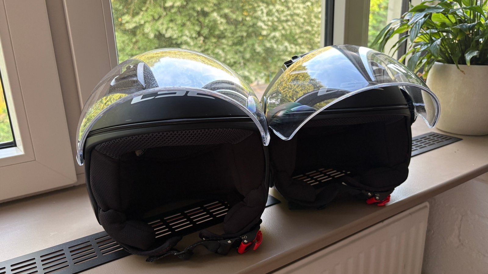LS2 Jethelmen Airflow mat zwart maat S & M, Fietsen en Brommers, Brommerhelmen, Ophalen, Gebruikt
