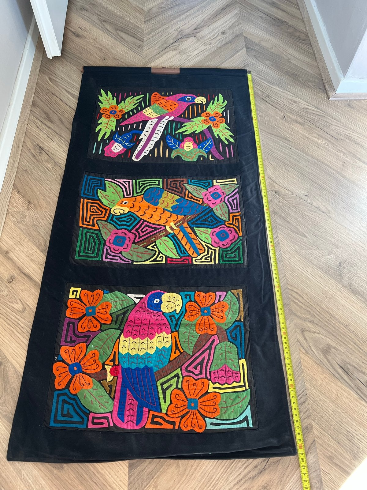 Vintage Wandkleed met Papegaaien, Gebruikt, Ophalen of Verzenden, Handgemaakt, Meerkleurig