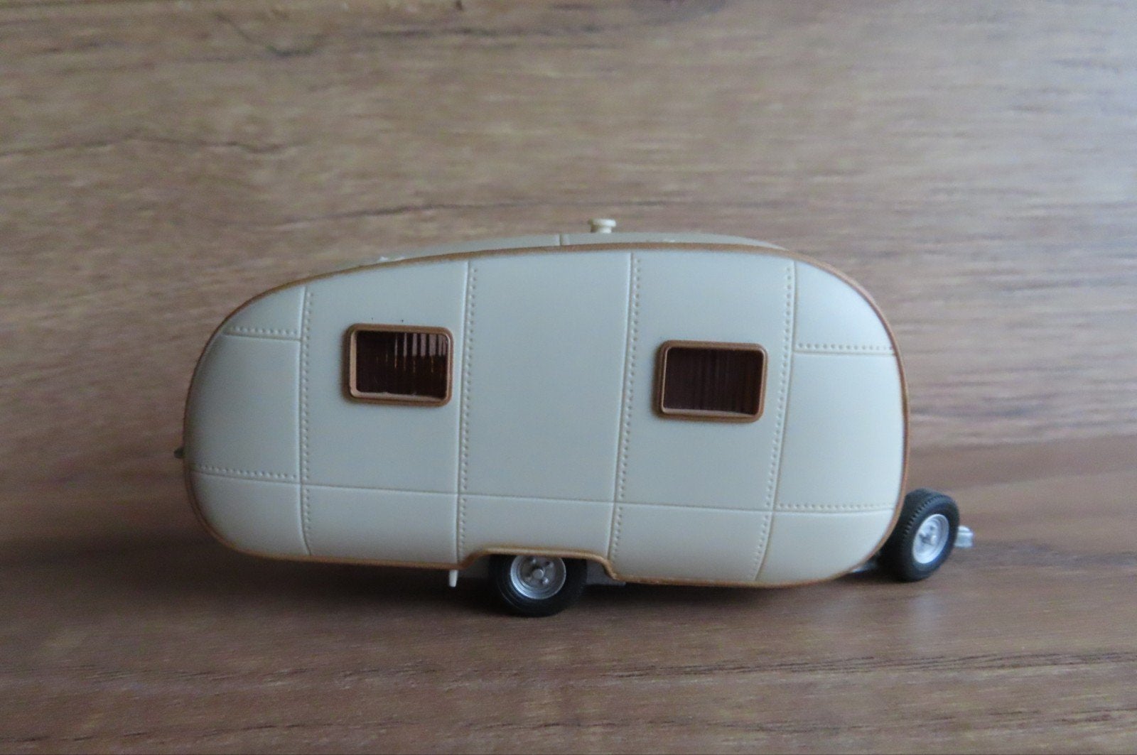Te koop:  CARARAMA CARAVAN ROULOTTE 1970 1:43, Ophalen of Verzenden, Zo goed als nieuw, Overige typen, Overige merken