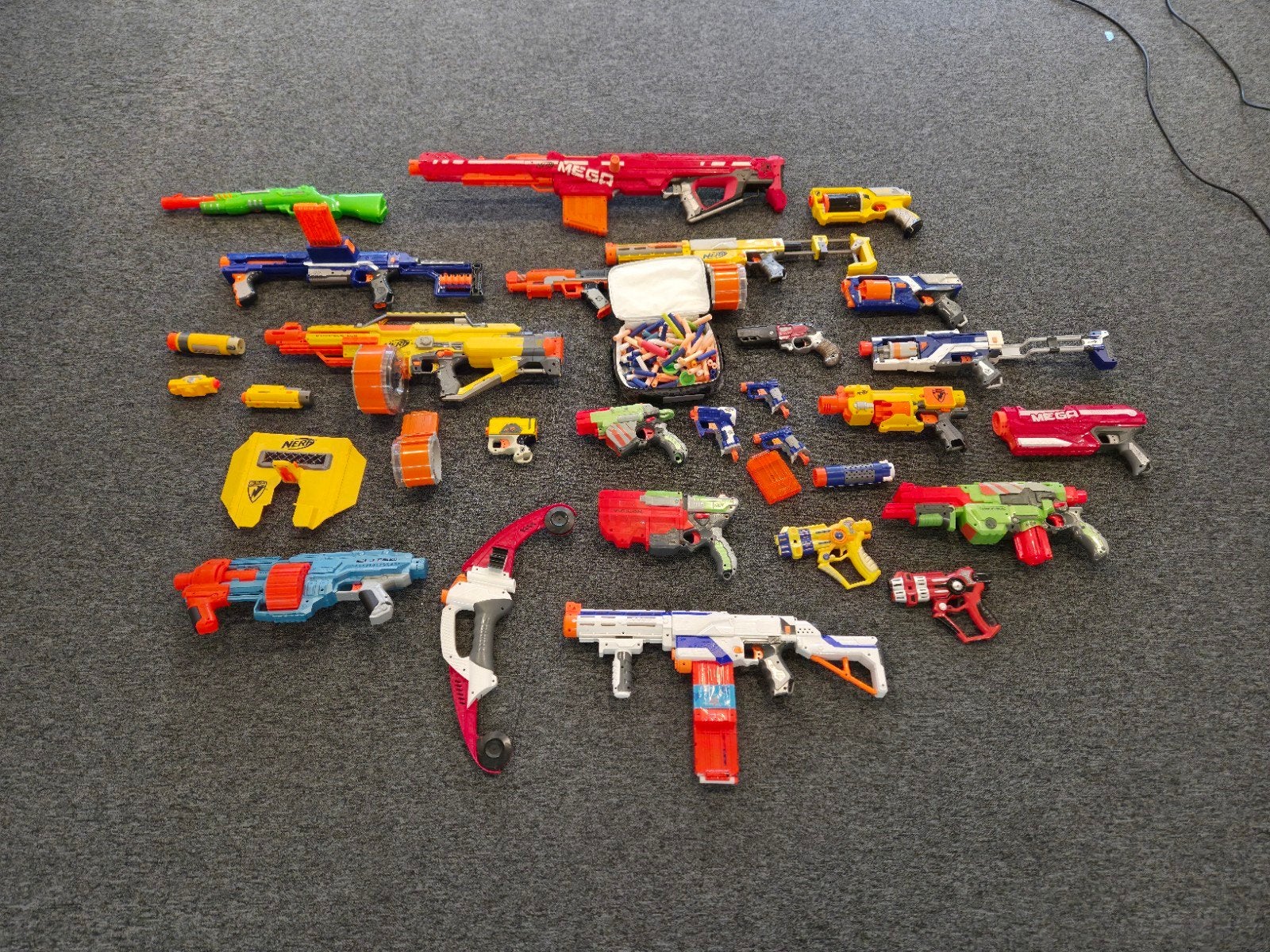 Grote collectie Nerf speelgoed geweren met accessoires, Ophalen