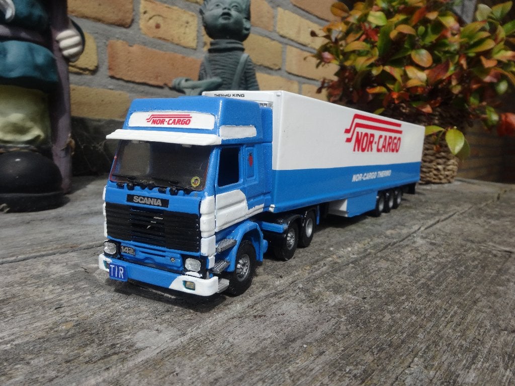 Tekno 142M Nor-Cargo, Ophalen of Verzenden, Zo goed als nieuw, Bus of Vrachtwagen, Tekno