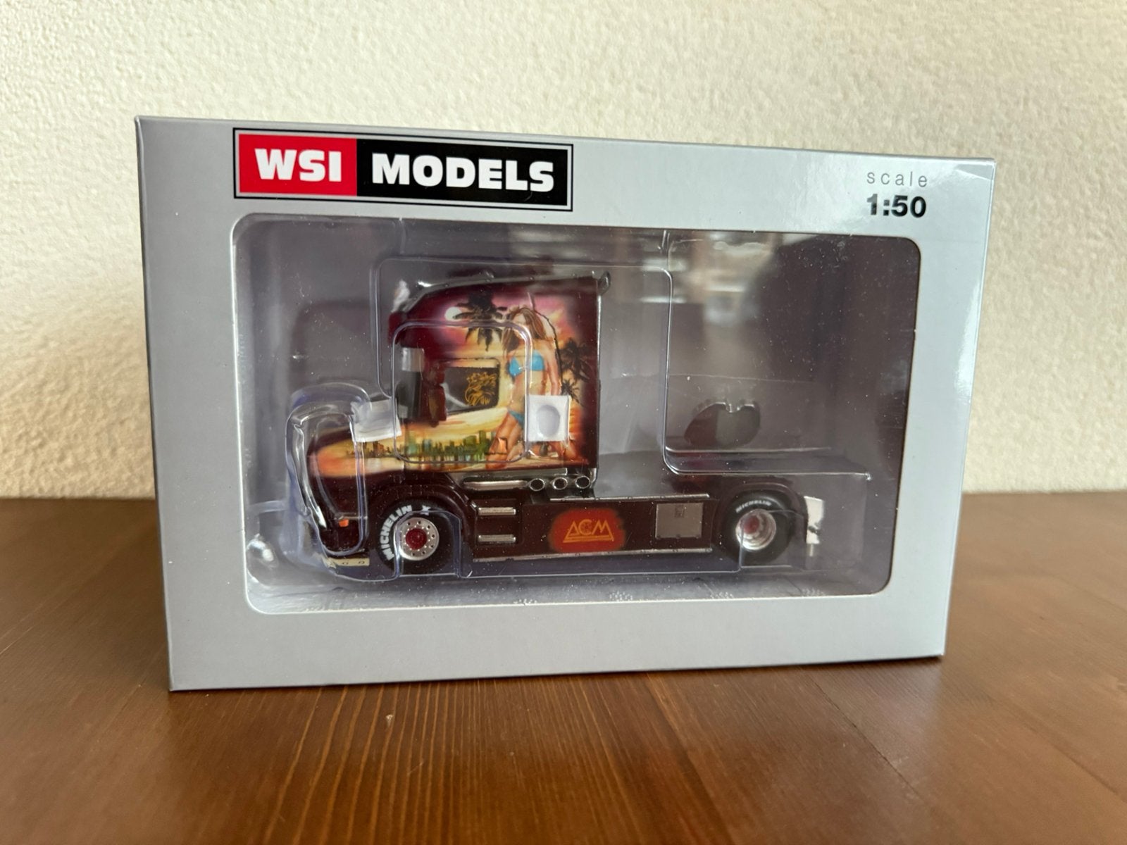 WSI-Beau Transport, Scania T500,Miami Beach - Nieuw in doos, Hobby en Vrije tijd, Modelauto's | 1:50, Ophalen of Verzenden, Zo goed als nieuw