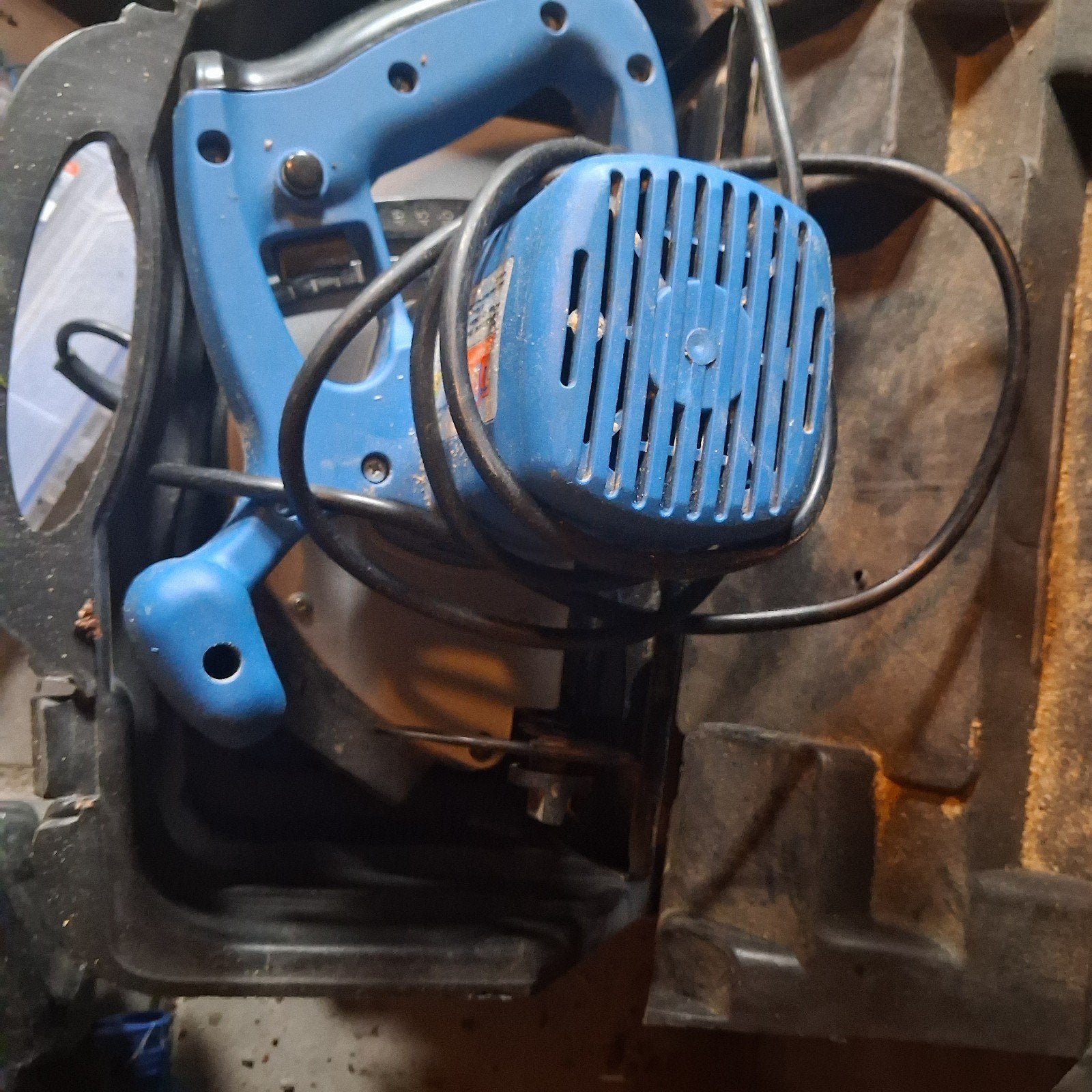 hand cirkelzaag, 25 tot 100 liter, Ophalen, Gebruikt, 200 tot 400 liter/min