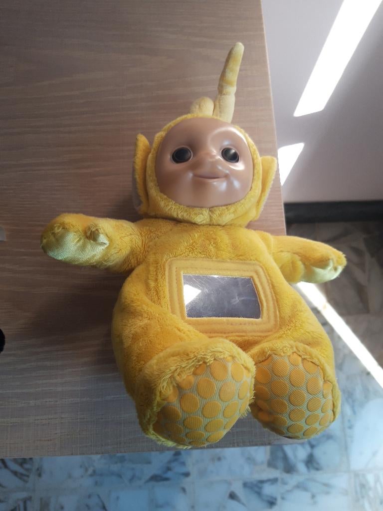 Grote zachte knuffel teletubbie van hoogte 30 cm, Ophalen of Verzenden, Nieuw, Overige typen
