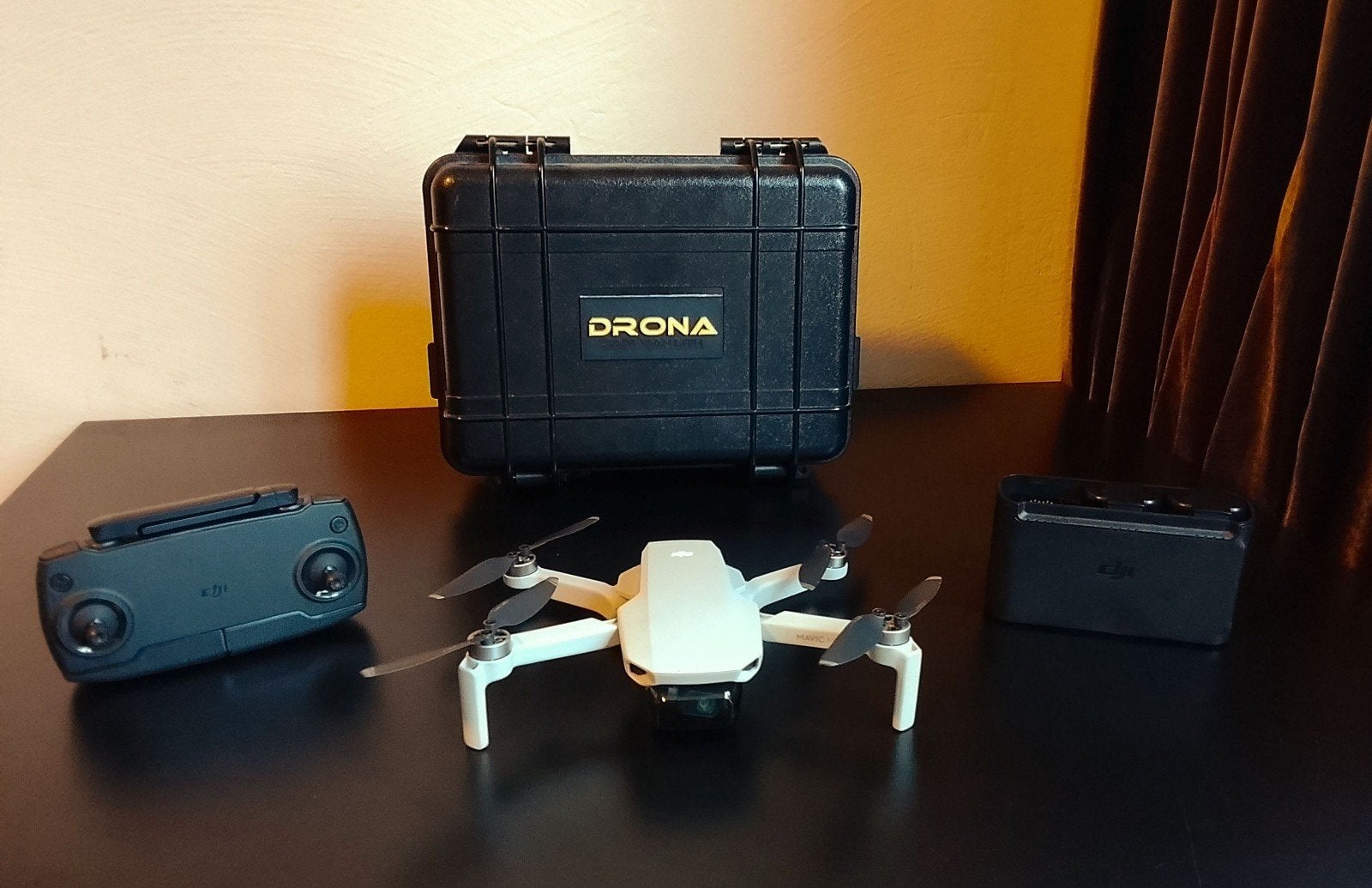 DJI drone, Cameradrone, Zo goed als nieuw, 1 tot 5 kilometer, Minder dan 250 gram