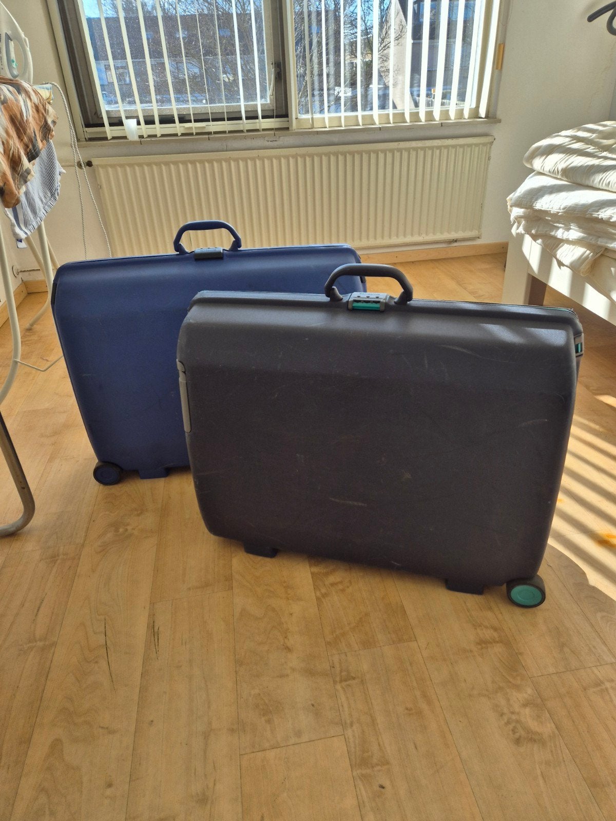 Samsonite koffer met cijferslot - Gebruikt, goede staat, Wieltjes, 30 cm of meer, Gebruikt, Blauw