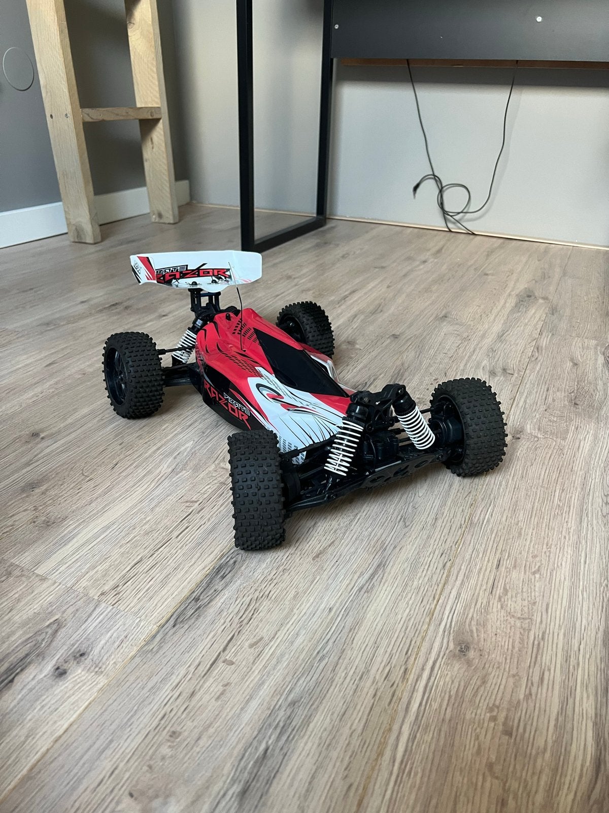 Pirate Razor  RTR RC Auto - gebruikt, Auto offroad, Zo goed als nieuw, RTR (Ready to Run), Overige schalen