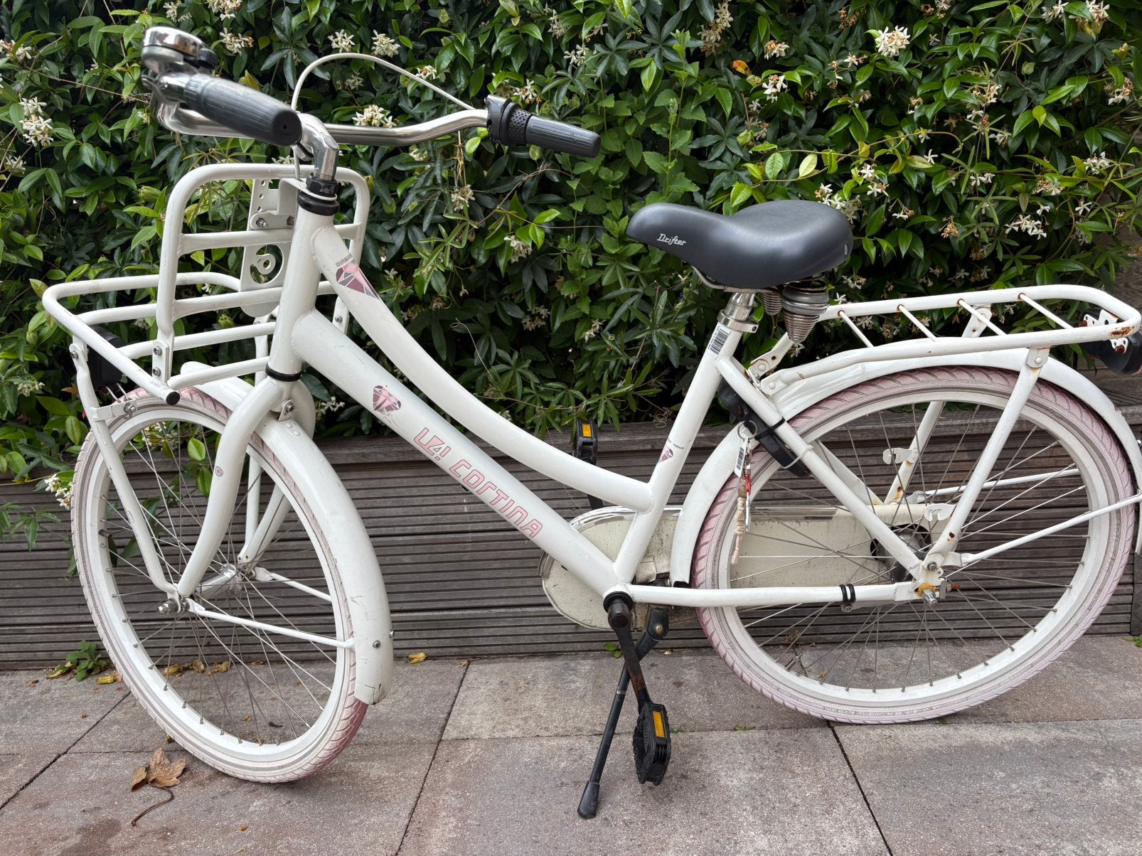 Cortina meisjesfiets 24 inch, Fietsen en Brommers, Fietsen | Meisjes, Ophalen, Terugtraprem, Versnellingen, Gebruikt