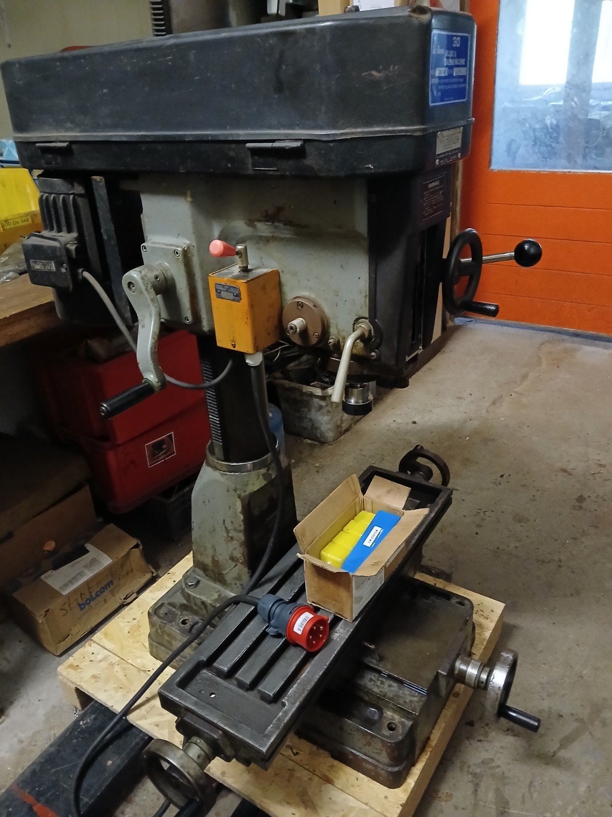 frees boor machine 380 V, Ophalen, Metaaldraaibank