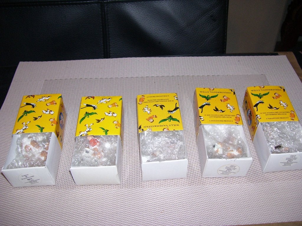 5x doosjes suske en wiske 2001 ongeopend, Verzamelen, Ophalen of Verzenden, Suske en Wiske, Nieuw, Beeldje of Figuurtje