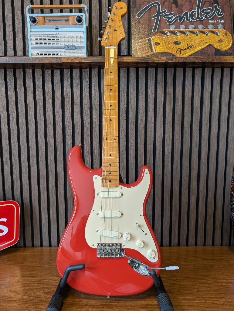 Fender Classic Series 50s Stratocaster Fiesta Red MN, Muziek en Instrumenten, Snaarinstrumenten | Gitaren | Elektrisch, Ophalen of Verzenden